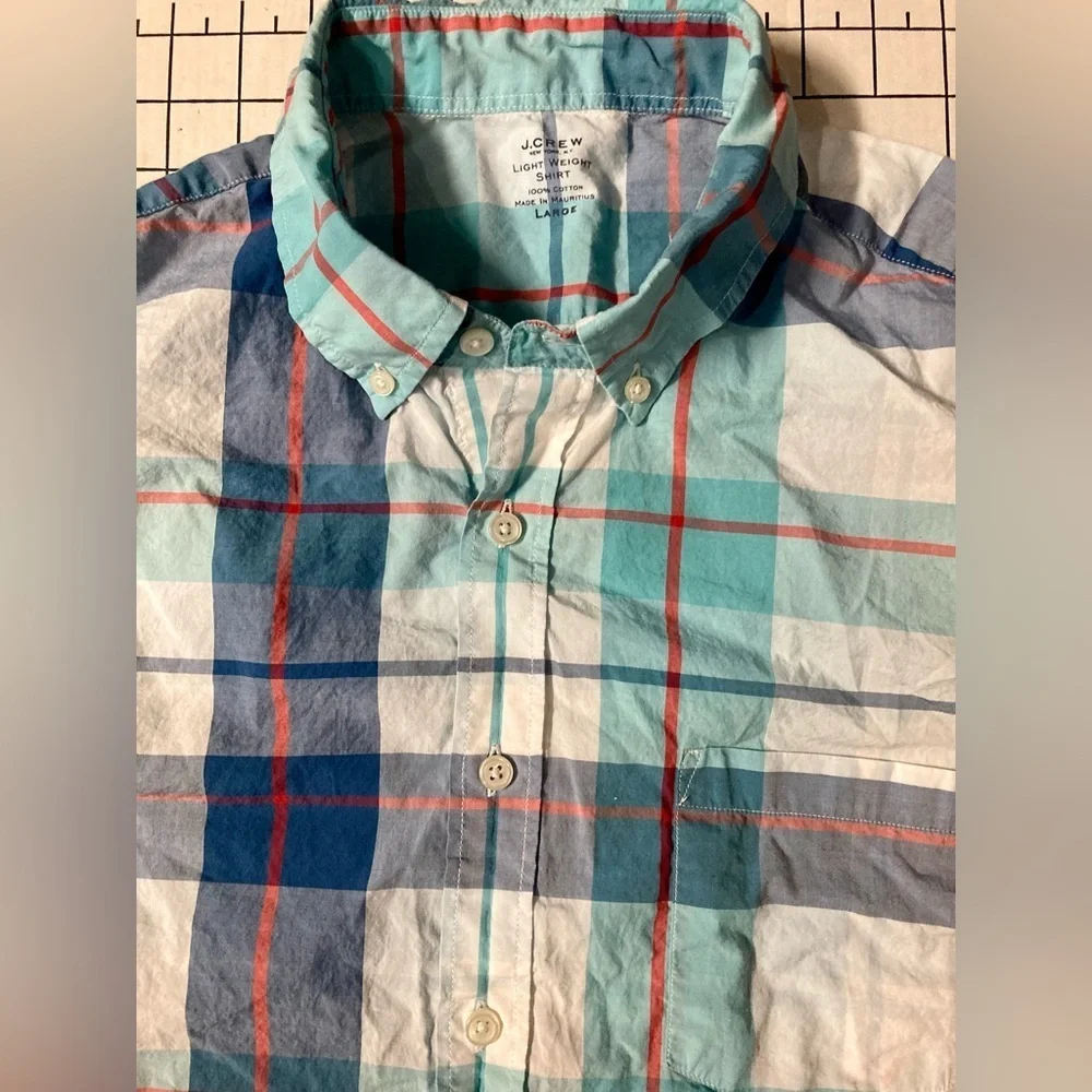 J. Crew Men’s‎ Size Large Light Weight Button Down Shirt